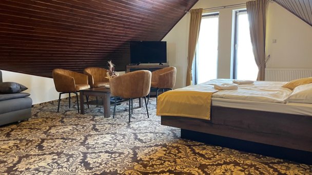 Hotel Amalia *** + Nová Lesná 17