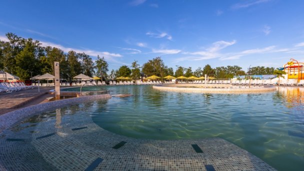 Basen Rethro Thermal Diakovce 22