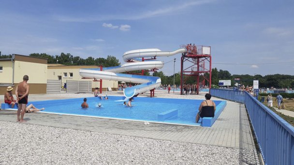 Kąpielisko termalne Vincov Les 5 źródło: https://slovenskycestovatel.sk/item/termalne-kupalisko-vincov-les Kąpielisko termalne Vincov Les 5 źródło: https://slovenskycestovatel.sk/item/termalne-kupalisko-vincov-les