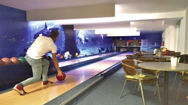 Bowling