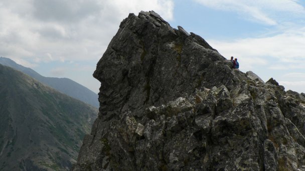 Przód Solisko Strbske Pleso 3 Autor: Martin Vavrik źródło: https://sk.wikipedia.org/wiki/Predn%C3%A9_Solisko#/media/S%C3%BAbor:Solisko1.jpg