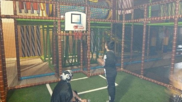 Funville 2 źródło: https://scontent-vie1-1.xx.fbcdn.net/v/t1.0-9/383669_258774074175014_1755179648_n.jpg?_nc_cat=101&_nc_sid=e007fa&_nc_oc=AQkGQnF_c4k7gFdo1qIiugrl_oG7JkzHNpWBUeMaQm_QNGPMndQyQ46LTOI1_6WSZlk&_nc_ht=scontent-vie1-1.xx&oh=06a5904881f7b316f8851f43873629fa&oe=5ECC3045&dl=1