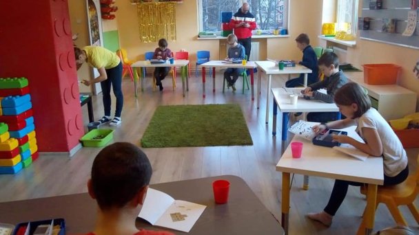 Legáreň 4 źródło: https://scontent-vie1-1.xx.fbcdn.net/v/t1.0-9/85020730_2706549652726741_9189044622410645504_n.jpg?_nc_cat=102&_nc_sid=110474&_nc_oc=AQnM4M4qpgglLJ72XXRMdsYIbUZ_SnR3M5wk0x1d1N5tzrdDdNt9NDabGJ-L6RRfryY&_nc_ht=scontent-vie1-1.xx&oh=60fd9eab0b0877f402ff14291baf6853&oe=5ECCEB3C&dl=1 Legáreň 4 źródło: https://scontent-vie1-1.xx.fbcdn.net/v/t1.0-9/85020730_2706549652726741_9189044622410645504_n.jpg?_nc_cat=102&_nc_sid=110474&_nc_oc=AQnM4M4qpgglLJ72XXRMdsYIbUZ_SnR3M5wk0x1d1N5tzrdDdNt9NDabGJ-L6RRfryY&_nc_ht=scontent-vie1-1.xx&oh=60fd9eab0b0877f402ff14291baf6853&oe=5ECCEB3C&dl=1