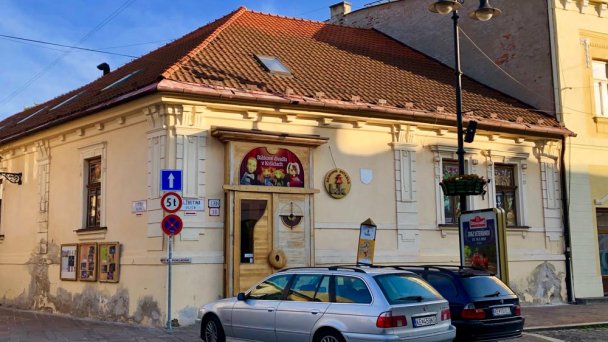 Teatr Lalek w Koszycach 2 źródło: https://sk.wikipedia.org/wiki/Bábkové_divadlo_Košice Teatr Lalek w Koszycach 2 źródło: https://sk.wikipedia.org/wiki/Bábkové_divadlo_Košice