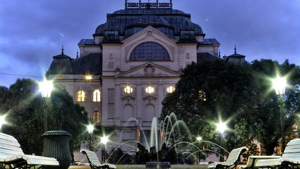 Štátne divadlo Košice Autor: Govisity.com źródło: https://www.flickr.com/photos/53113704@N03/42085905112/sizes/l/