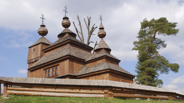 Kościół św. Mikołaja 5 źródło: https://slovenskycestovatel.sk/item/chram-sv-mikulasa-bodruzal Kościół św. Mikołaja 5 źródło: https://slovenskycestovatel.sk/item/chram-sv-mikulasa-bodruzal