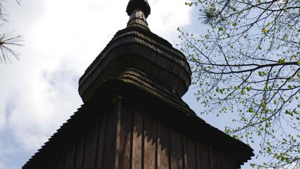 Kościół św. Michał Archanioł Inovec 3 źródło: https://sk.wikipedia.org/wiki/Chr%C3%A1m_sv%C3%A4t%C3%A9ho_Michala_archanjela_(Inovce)