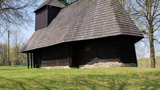 Chrám Prenesenia ostatkov sv. Mikuláša – biskupa Ruská Bystrá - východný pohľad Autor: Henryk Bielamowicz źródło: https://upload.wikimedia.org/wikipedia/commons/thumb/1/15/Rusk%C3%A1_Bystr%C3%A1%2C_cerkiew%2C_widok_od_wschodu.jpg/800px-Rusk%C3%A1_Bystr%C3%A1%2C_cerkiew%2C_widok_od_wschodu.jpg Chrám Prenesenia ostatkov sv. Mikuláša – biskupa Ruská Bystrá - východný pohľad Autor: Henryk Bielamowicz źródło: https://upload.wikimedia.org/wikipedia/commons/thumb/1/15/Rusk%C3%A1_Bystr%C3%A1%2C_cerkiew%2C_widok_od_wschodu.jpg/800px-Rusk%C3%A1_Bystr%C3%A1%2C_cerkiew%2C_widok_od_wschodu.jpg