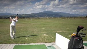 Pole golfowe Adam 3 źródło: https://www.travelguide.sk/svk/turisticke-zaujimavosti/golfovy-klub-agama_59_1.html
