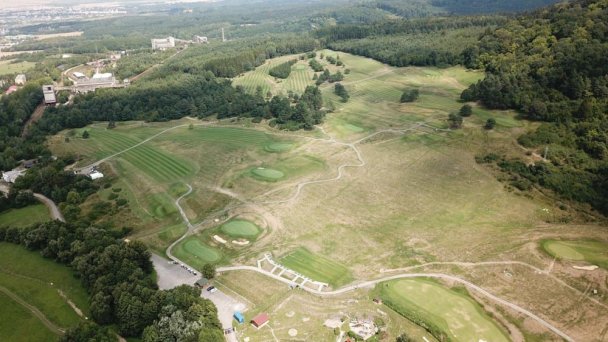 Pole golfowe, Klub golfowy Bojnice 5