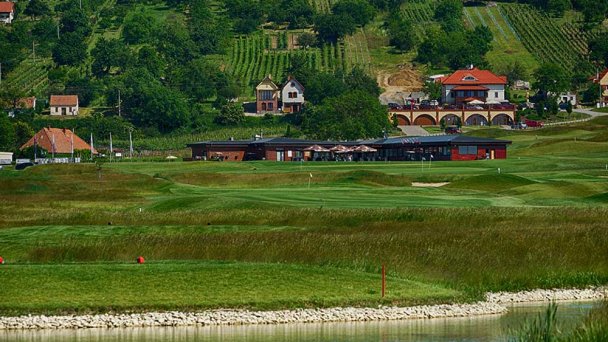 Pole golfowe, Golf Resort Skalica 3