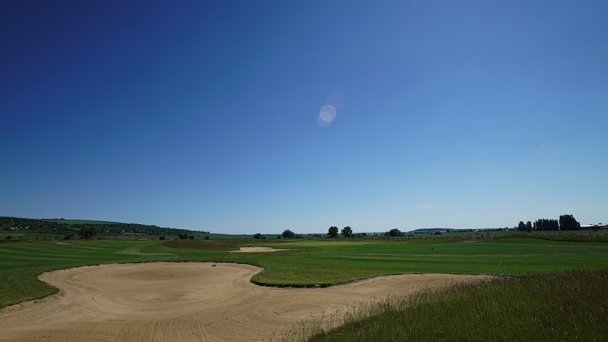 Pole golfowe, Golf Resort Skalica 5