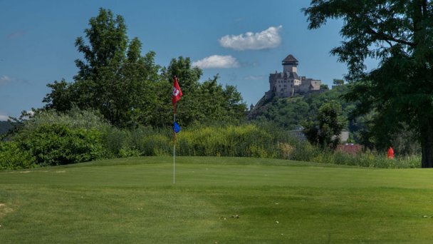 Trenczyńskie pole golfowe 3 Trenczyńskie pole golfowe 3