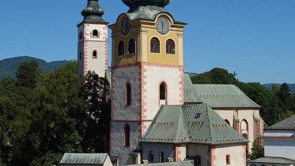Hrad Banská Bystrica 4 Autor: Milan Bališin źródło: https://upload.wikimedia.org/wikipedia/commons/thumb/2/2e/Bansk%C3%A1_Bystrica_-_Barbak%C3%A1n_-_Mestsk%C3%BD_hrad_v_Banskej_Bystrici_006.jpg/800px-Bansk%C3%A1_Bystrica_-_Barbak%C3%A1n_-_Mestsk%C3%BD_hrad_v_Banskej_Bystrici_006.jpg Hrad Banská Bystrica 4 Autor: Milan Bališin źródło: https://upload.wikimedia.org/wikipedia/commons/thumb/2/2e/Bansk%C3%A1_Bystrica_-_Barbak%C3%A1n_-_Mestsk%C3%BD_hrad_v_Banskej_Bystrici_006.jpg/800px-Bansk%C3%A1_Bystrica_-_Barbak%C3%A1n_-_Mestsk%C3%BD_hrad_v_Banskej_Bystrici_006.jpg