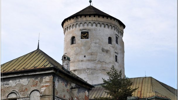 Budatínsky hrad Autor: János Korom Dr. źródło: https://www.flickr.com/photos/korom/3570227173/sizes/l/