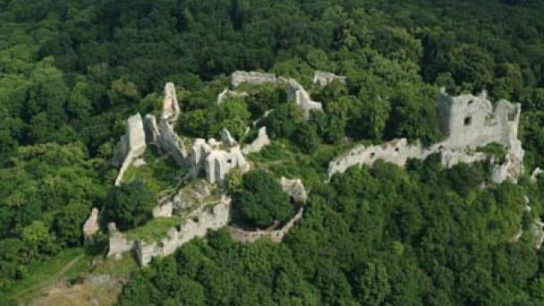 Hrad Gýmeš Autor: Civertan źródło: https://upload.wikimedia.org/wikipedia/commons/2/2a/Ghymes_-_Castle.jpg