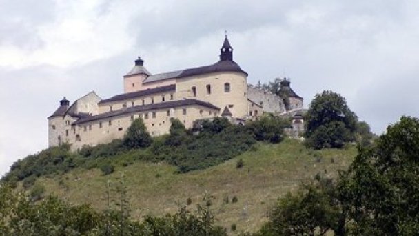 Hrad Krasna Horka 2 Autor: Martin Hlauka (Pescan) źródło: https://sk.wikipedia.org/wiki/Kr%C3%A1sna_H%C3%B4rka#/media/S%C3%BAbor:Hrad_Krasna_Horka.jpg Hrad Krasna Horka 2 Autor: Martin Hlauka (Pescan) źródło: https://sk.wikipedia.org/wiki/Kr%C3%A1sna_H%C3%B4rka#/media/S%C3%BAbor:Hrad_Krasna_Horka.jpg