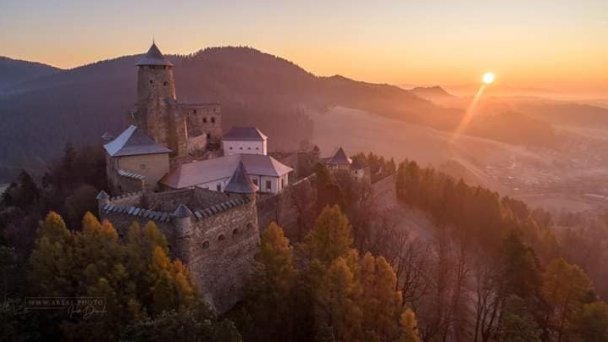 Hrad Ľubovňa 2 źródło: https://scontent-vie1-1.xx.fbcdn.net/v/t1.0-9/73523620_2736556123034356_8455422727459700736_n.jpg?_nc_cat=111&_nc_sid=110474&_nc_oc=AQkxPhXT2yWeXkcuO2aZ_XQ8uJOHspUS71ElGGVWBZ8AAB1tWSsDb_NmsgEHdD5TVoc&_nc_ht=scontent-vie1-1.xx&oh=7d7514c57d1321109a6700a32158a57e&oe=5ECC051C&dl=1 Hrad Ľubovňa 2 źródło: https://scontent-vie1-1.xx.fbcdn.net/v/t1.0-9/73523620_2736556123034356_8455422727459700736_n.jpg?_nc_cat=111&_nc_sid=110474&_nc_oc=AQkxPhXT2yWeXkcuO2aZ_XQ8uJOHspUS71ElGGVWBZ8AAB1tWSsDb_NmsgEHdD5TVoc&_nc_ht=scontent-vie1-1.xx&oh=7d7514c57d1321109a6700a32158a57e&oe=5ECC051C&dl=1