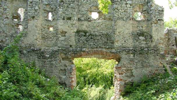 Zamek Tematín 3 źródło: https://sk.wikipedia.org/wiki/Temat%C3%ADn
