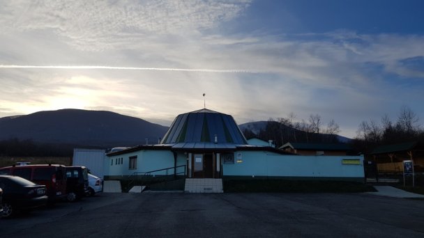 Astronomické observatórium na Kolonickom sedle 3 Autor: Agnieszka Nowak źródło: https://scontent-vie1-1.xx.fbcdn.net/v/t1.0-0/p180x540/47573919_10157200969154467_671068440768806912_o.jpg?_nc_cat=104&_nc_sid=110474&_nc_oc=AQnWi_LN6HRjEEGdoFb5CTv7rO2AInwK0dYijDZA1LPJC1sbFaKQrAtLZBeOKACGCoQ&_nc_ht=scontent-vie1-1.xx&_nc_tp=6&oh=bb930dcaeae1f59d6c4ea6a3efc0604c&oe=5ECF072C