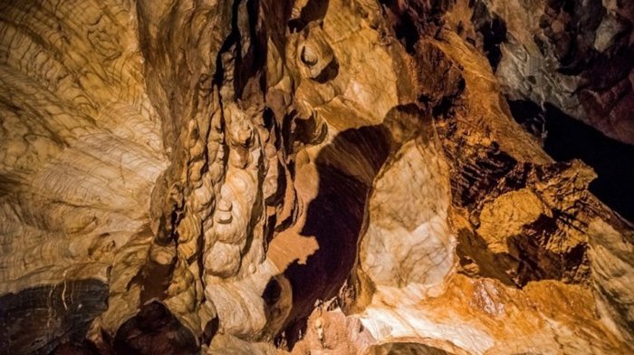 Ochtyńska jaskinia aragonitowa