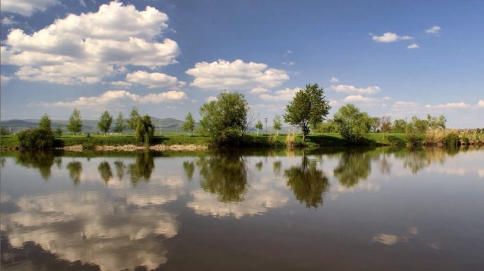 Jezioro w Viničné
