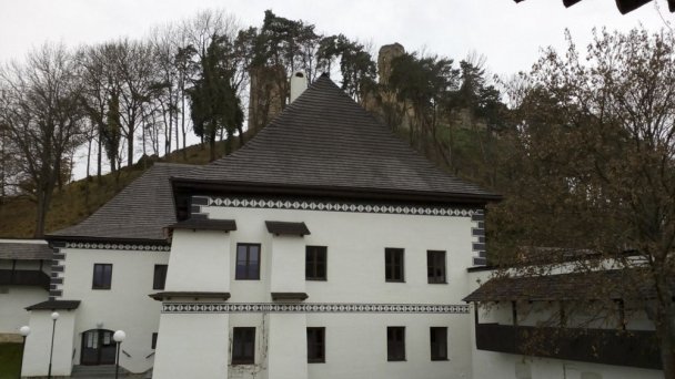 Dwór Zichy Divín 4 źródło: https://www.divin.sk/zichyho-kastiel-muzeum-historie-obce-divin.html