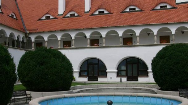 Dwór Topoľčianky 5 źródło: https://sk.wikipedia.org/wiki/Topoľčany
