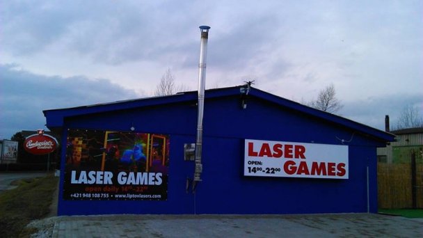 LaserLiptov Autor: https://www.liptovlasers.com/ źródło: https://www.liptovlasers.com/sk/photoloader/24/budova-zvonka.jpg/720x720