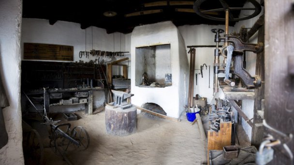 Muzeum Etnograficzne z Kováčská vyhňa 5 źródło: https://www.kosiceregion.com/sk/poi/kovacska-vyhna-v-moldave-nad-bodvou-expozicia-stm/