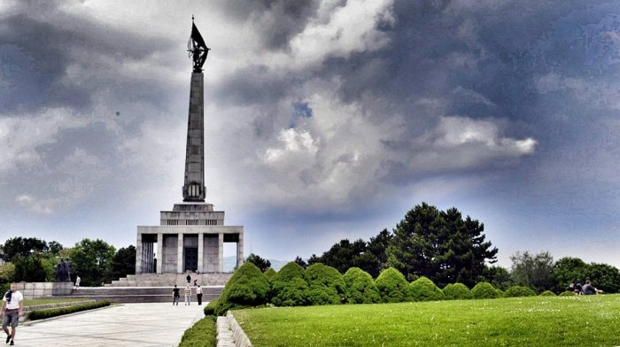 Pomnik wojskowy Slavín