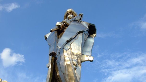 Socha Juraja Jnošíka Autor: Robert.BlueSky źródło: https://www.flickr.com/photos/robert-bluesky/36846251441/sizes/l/