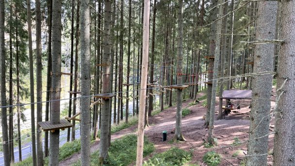 Park linowy Tarzánia Jasná 10