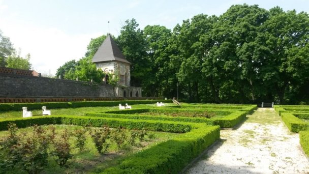 Park Miejski Trebišov (Park Historyczny Andrássy) 4