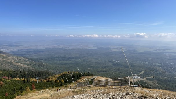 skaliste górskie jezioro 20
