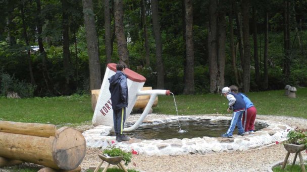 Koryto lecznicze źródła 4 Autor: ĽUBICA KUBIŠOVÁ źródło: https://myliptov.sme.sk/c/8239834/navsteva-korytnice-prijemne-prekvapila.html#storm_gallery_92905