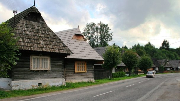 Bobrova raľa 5 źródło: https://vitanova.eu.sk/assets/galleries/foto-podbiel/hrad-podbiel-127.jpg Bobrova raľa 5 źródło: https://vitanova.eu.sk/assets/galleries/foto-podbiel/hrad-podbiel-127.jpg