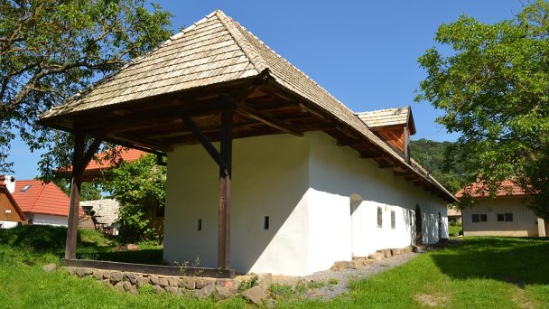 Sebechleby Autor: Ladislav Luppa źródło: https://upload.wikimedia.org/wikipedia/commons/6/66/Sebechleby_-_Star%C3%A1_Hora_306_-a.jpg