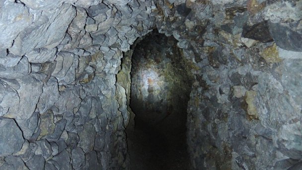 Baňa Starovšechsvätých Autor: Jan Helebrant źródło: https://www.flickr.com/photos/96541566@N06/49329324318/sizes/l/