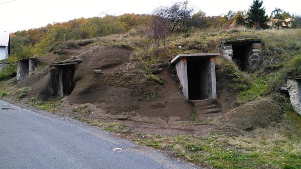 Hrušovské vinné pivnice Autor: Facebook źródło: https://scontent.fbts7-1.fna.fbcdn.net/v/t1.0-9/70238728_2727085427304325_1083467116016828416_o.jpg?_nc_cat=107&ccb=2&_nc_sid=730e14&_nc_ohc=P_m51T1B1F4AX_z6AAm&_nc_ht=scontent.fbts7-1.fna&oh=43d9b9e0b1cdb99f8c04fdcb8ca87ad4&oe=60011742