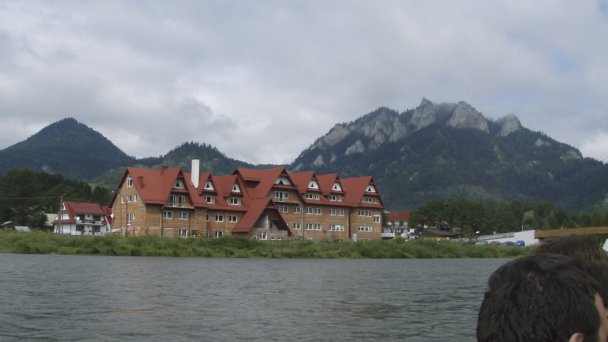Spływ Dunajcem 3 źródło: https://www.mutton.sk/slo/service/rafting-dunajec