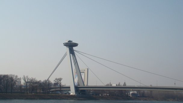 Vyhliadková veža Ufo Autor: Daniel Thornton źródło: https://www.flickr.com/photos/danielthornton/8690304668/sizes/l/