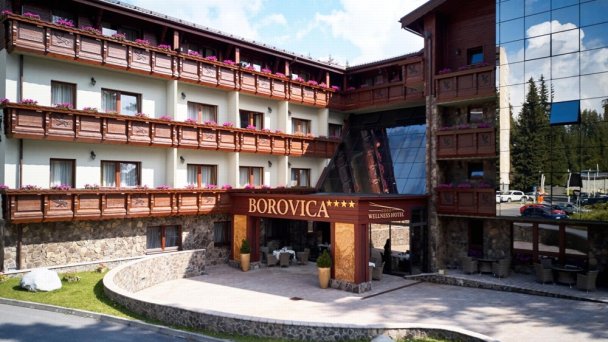 Wellness hotel Borovica ****  Szczyrbskie Jezioro 13