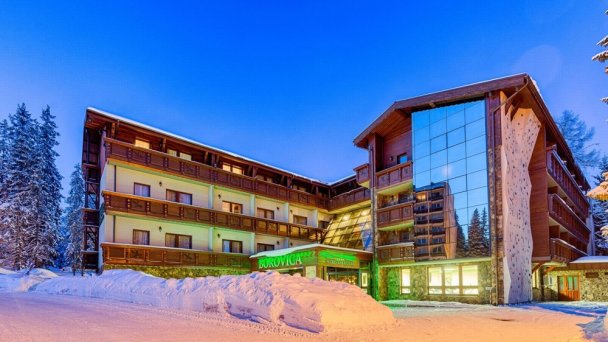 Wellness hotel Borovica ****  Szczyrbskie Jezioro 15