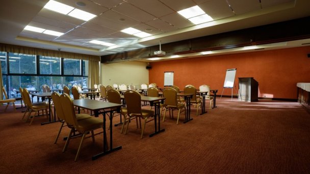 Wellness hotel Borovica ****  Szczyrbskie Jezioro 41