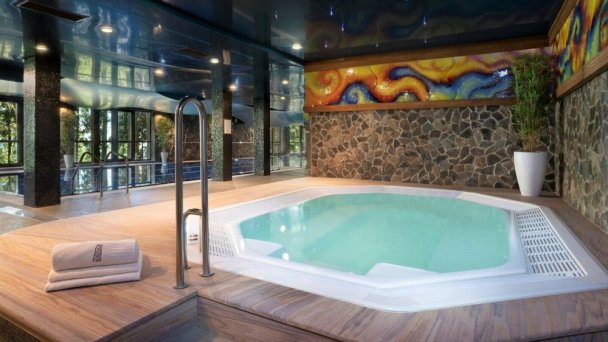 Wellness hotel Borovica ****  Szczyrbskie Jezioro 47