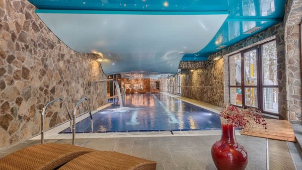 Wellness hotel Borovica ****  Szczyrbskie Jezioro 52