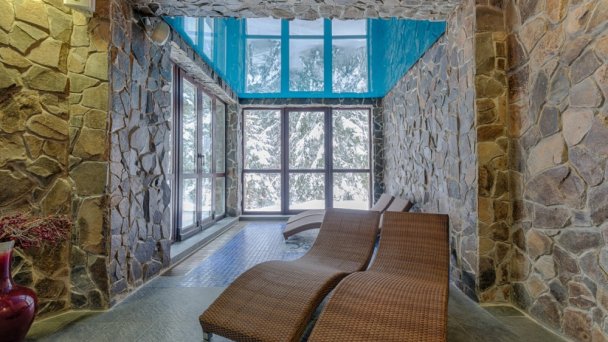 Wellness hotel Borovica ****  Szczyrbskie Jezioro 82
