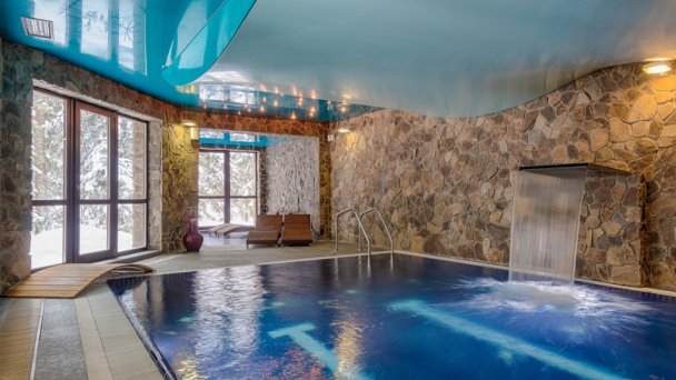Wellness hotel Borovica ****  Szczyrbskie Jezioro 83