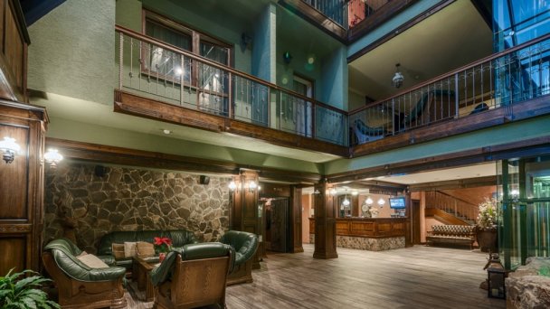 Wellness hotel Borovica ****  Szczyrbskie Jezioro 58